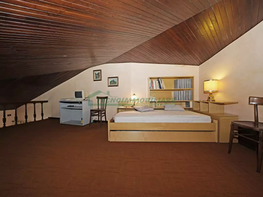 Immagine 18 di Villa in vendita  a Gavardo