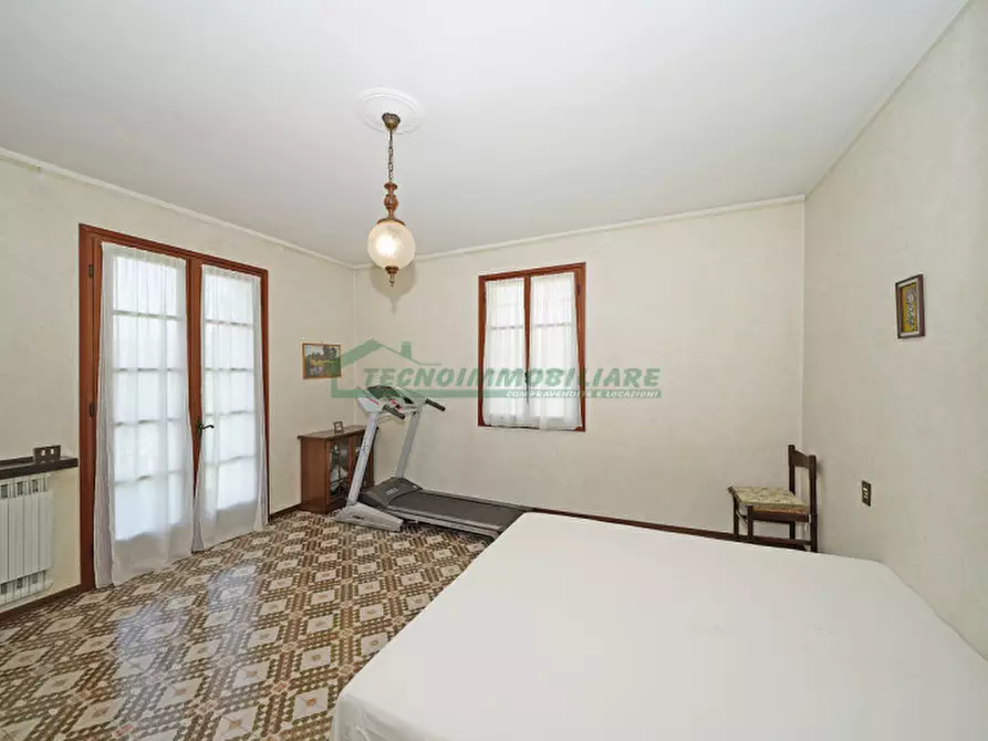 Immagine 19 di Villa in vendita  a Gavardo