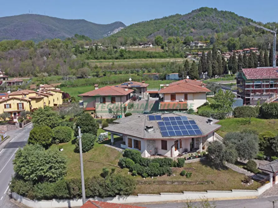 Immagine 23 di Villa in vendita  a Gavardo