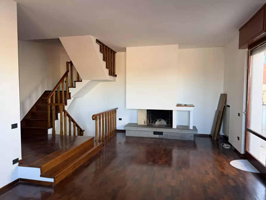 Immagine 3 di Villa in vendita  in Via Monte San Vicino a Ancona