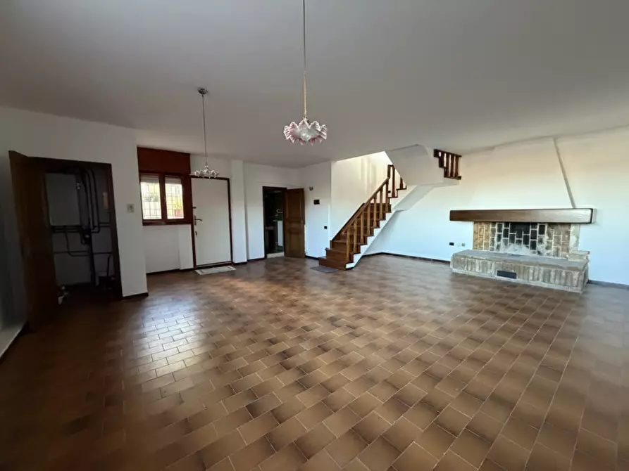 Immagine 16 di Villa in vendita  in Via Monte San Vicino a Ancona