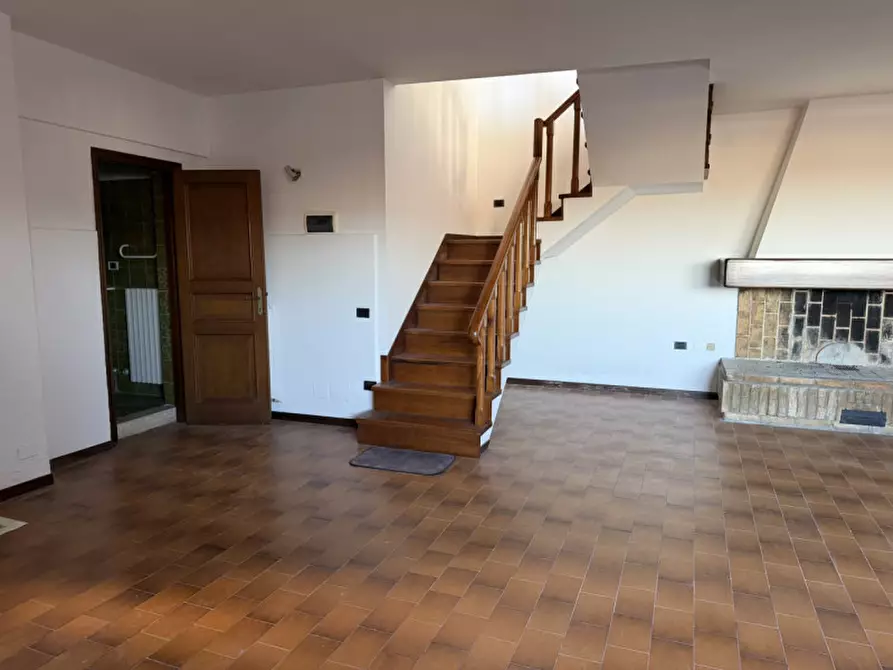 Immagine 18 di Villa in vendita  in Via Monte San Vicino a Ancona