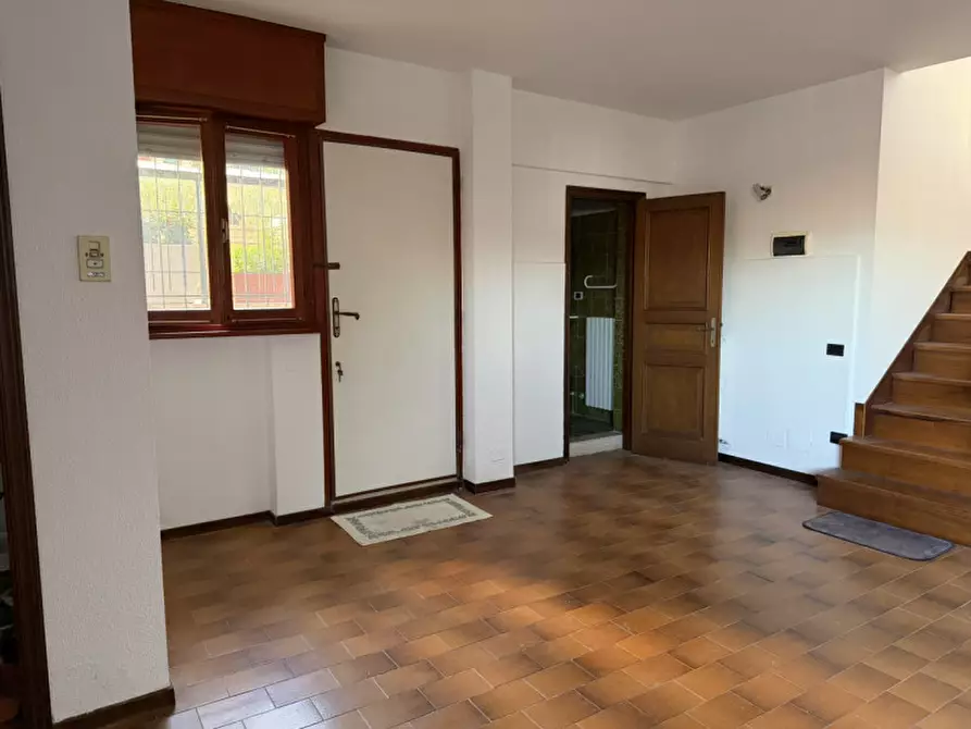 Immagine 19 di Villa in vendita  in Via Monte San Vicino a Ancona