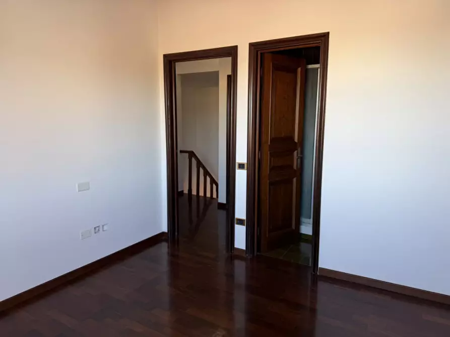 Immagine 22 di Villa in vendita  in Via Monte San Vicino a Ancona