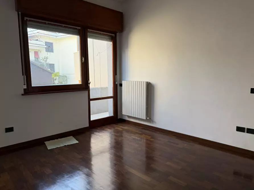 Immagine 25 di Villa in vendita  in Via Monte San Vicino a Ancona