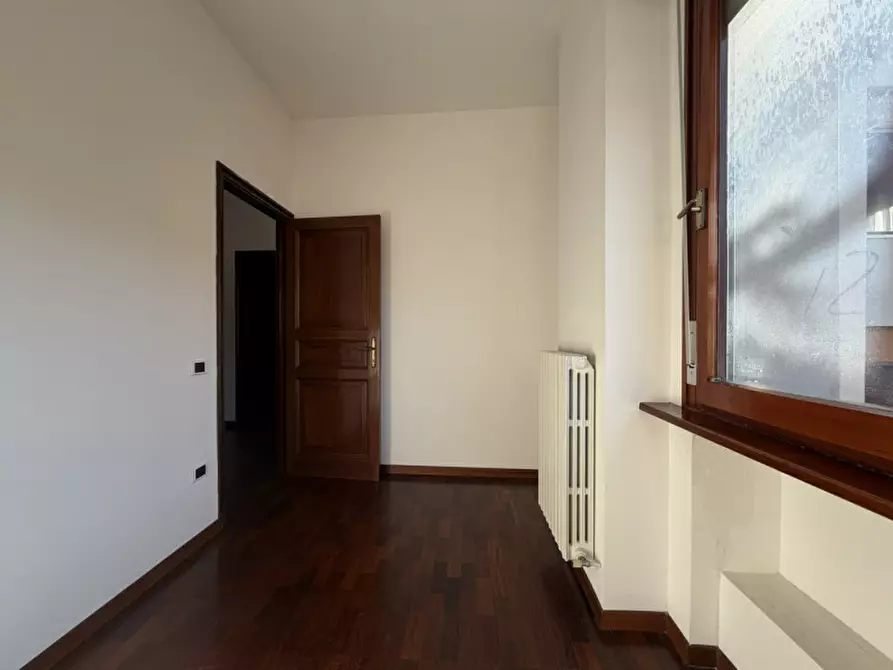 Immagine 27 di Villa in vendita  in Via Monte San Vicino a Ancona