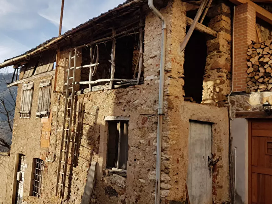 Immagine 4 di Casa indipendente in vendita  in Contrada Sberar a Recoaro Terme