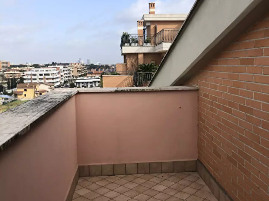 Immagine 4 di Loft/Open space in vendita  in Via leonardo bistolfi a Roma