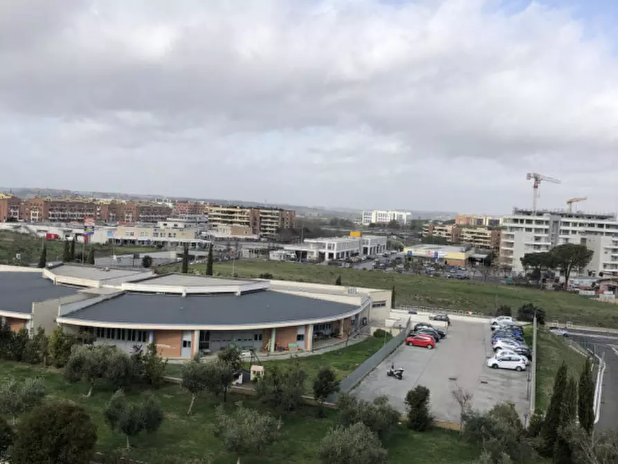 Immagine 13 di Loft/Open space in vendita  in Via leonardo bistolfi a Roma