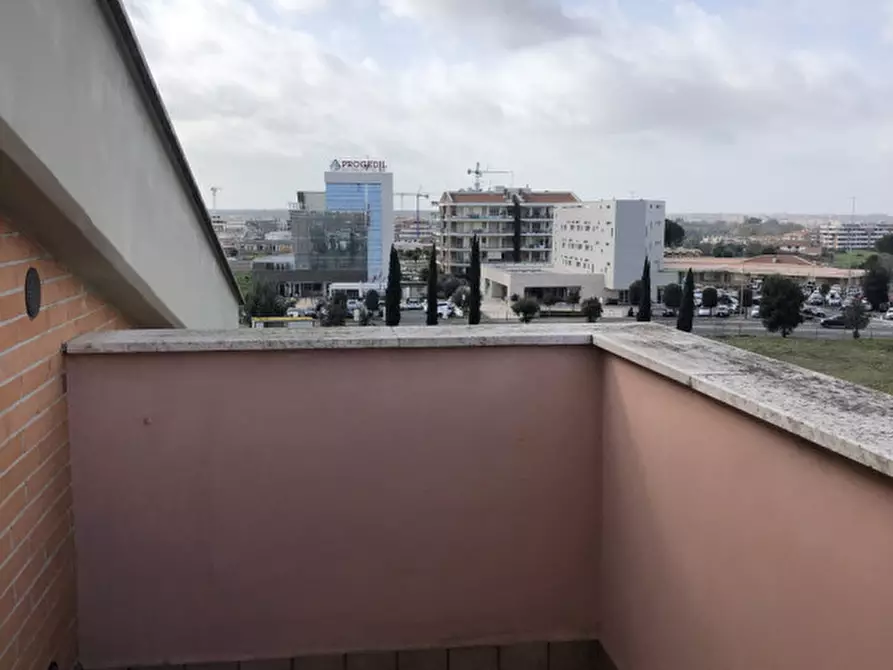 Immagine 16 di Loft/Open space in vendita  in Via leonardo bistolfi a Roma