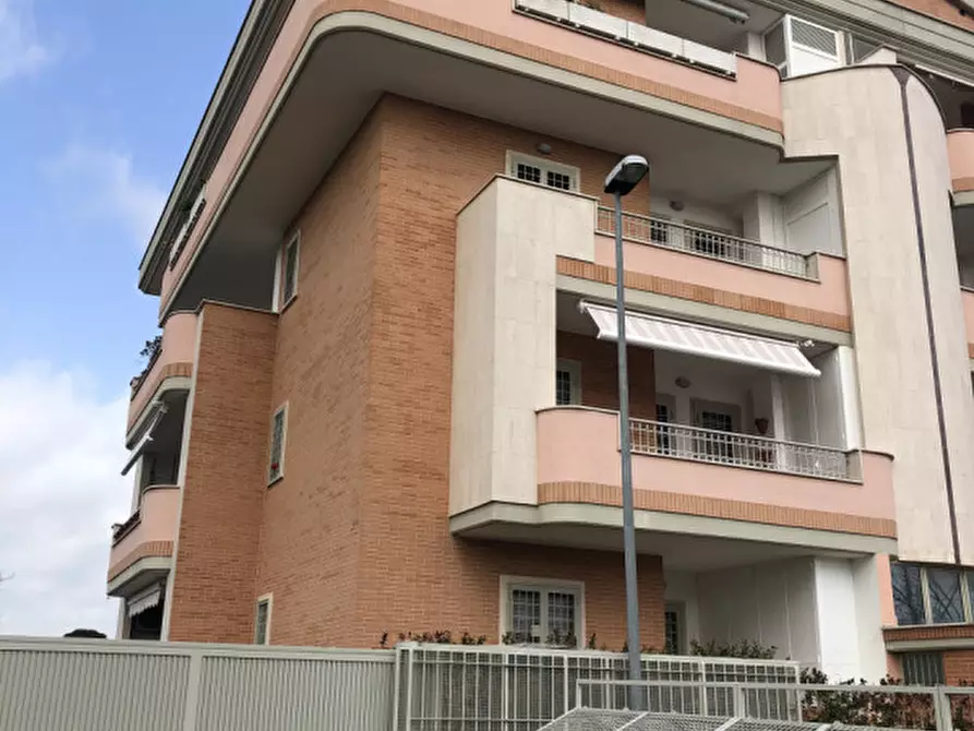 Immagine 39 di Loft/Open space in vendita  in Via leonardo bistolfi a Roma