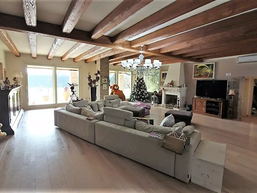 Immagine 5 di Villa in vendita  in via Pelosa a Veggiano