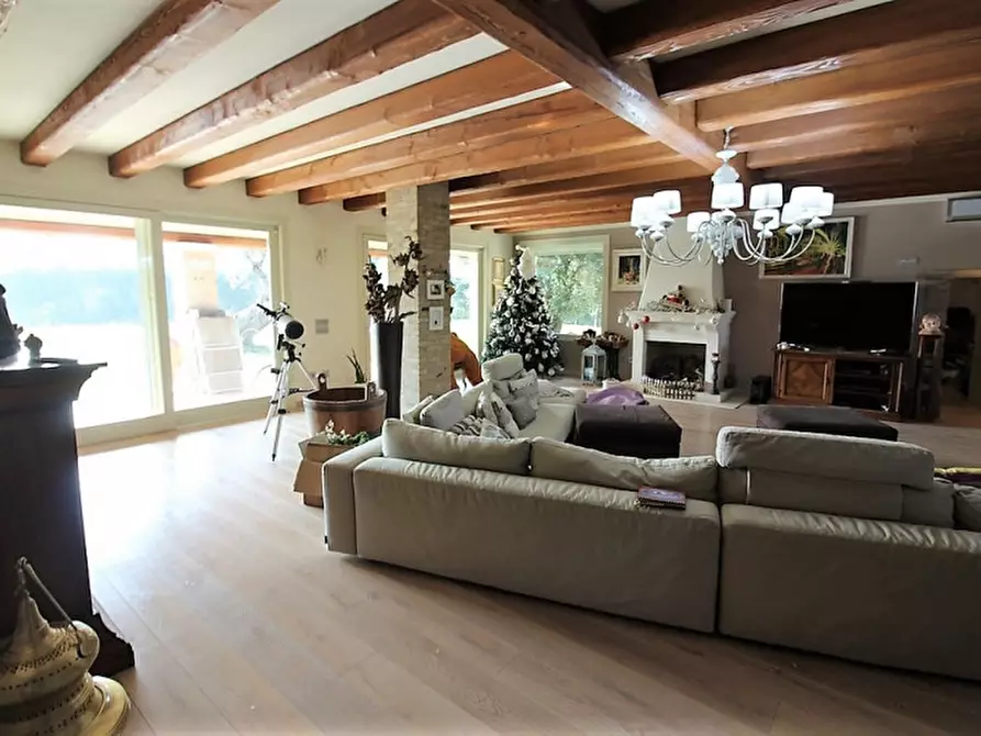 Immagine 7 di Villa in vendita  in via Pelosa a Veggiano