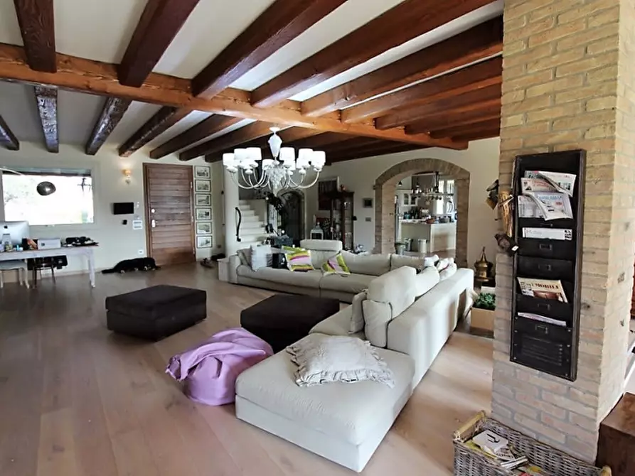Immagine 9 di Villa in vendita  in via Pelosa a Veggiano