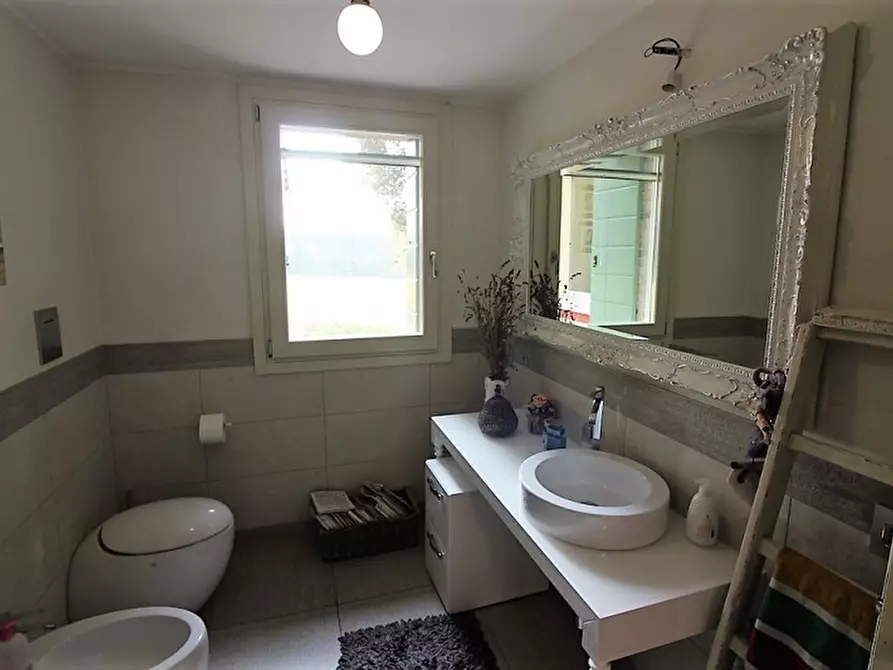 Immagine 17 di Villa in vendita  in via Pelosa a Veggiano