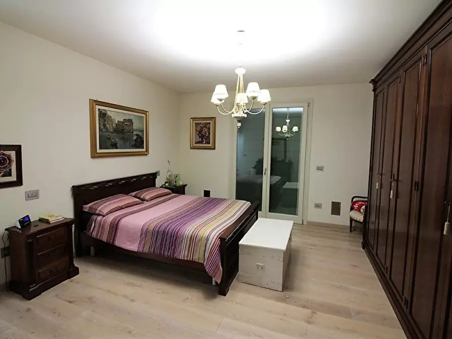 Immagine 32 di Villa in vendita  in via Pelosa a Veggiano