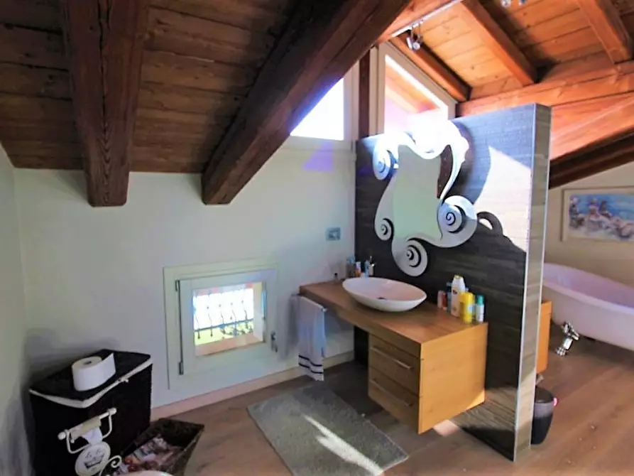 Immagine 39 di Villa in vendita  in via Pelosa a Veggiano