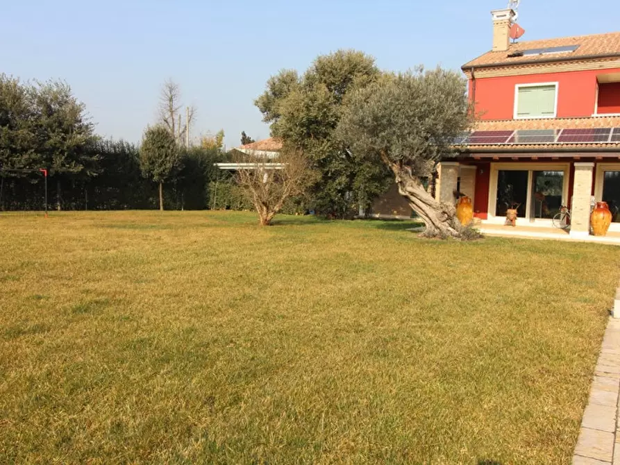 Immagine 42 di Villa in vendita  in via Pelosa a Veggiano