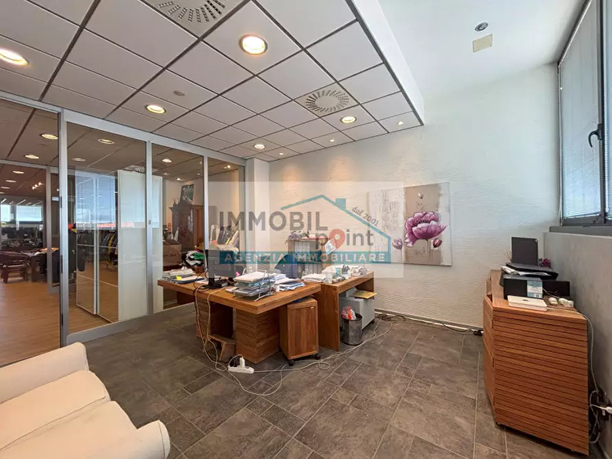 Immagine 4 di Ufficio in vendita  in piazza dell'artigianato a Abano Terme