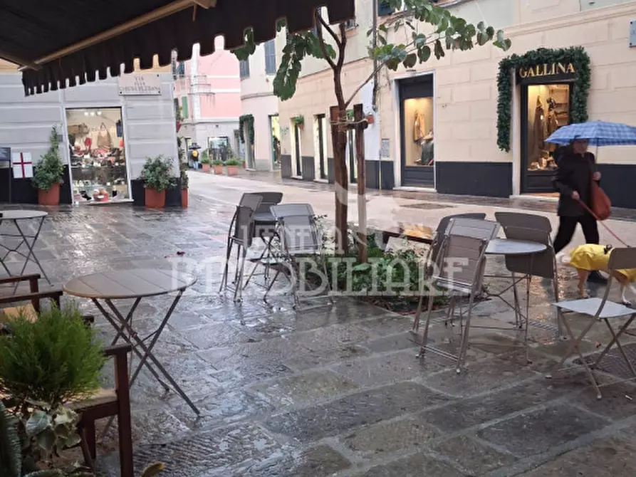 Immagine 2 di Attività commerciale in vendita  in VIA G. OBERDAN a Genova