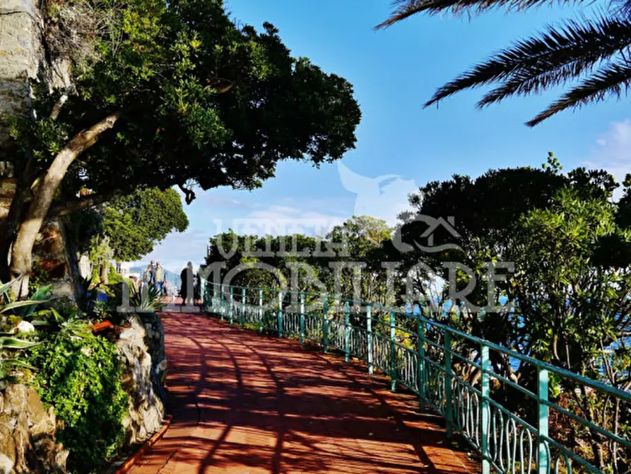 Immagine 6 di Attività commerciale in vendita  in VIA G. OBERDAN a Genova