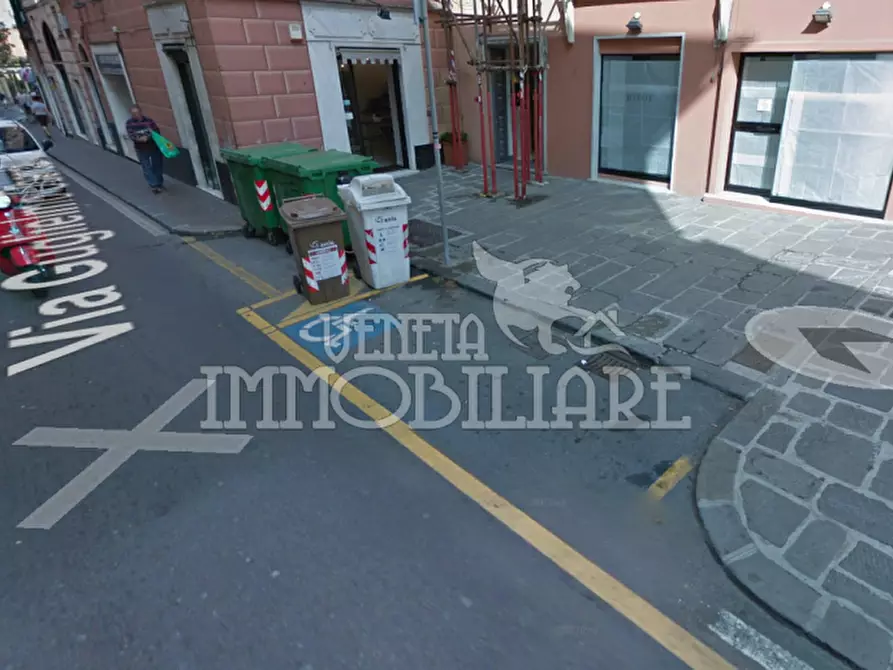 Immagine 9 di Attività commerciale in vendita  in VIA G. OBERDAN a Genova