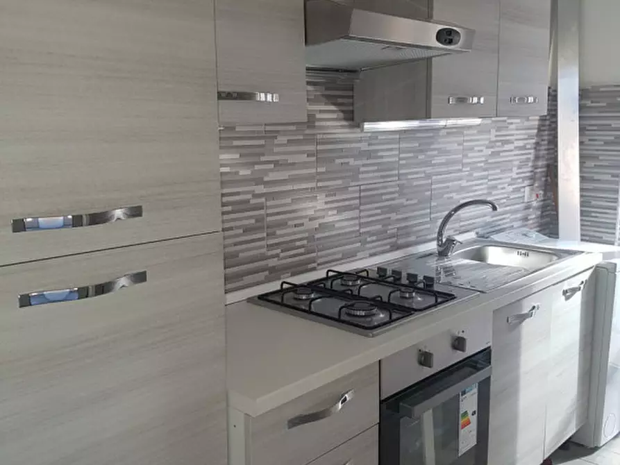 Immagine 2 di Appartamento in affitto  in via di torrevecchia a Roma