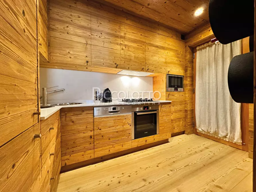 Immagine 6 di Appartamento in vendita  in località Majon a Cortina D'ampezzo