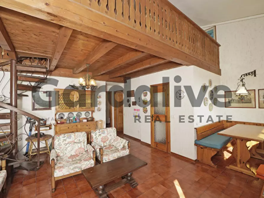 Immagine 13 di Appartamento in vendita  in Viale Catullo a Manerba Del Garda