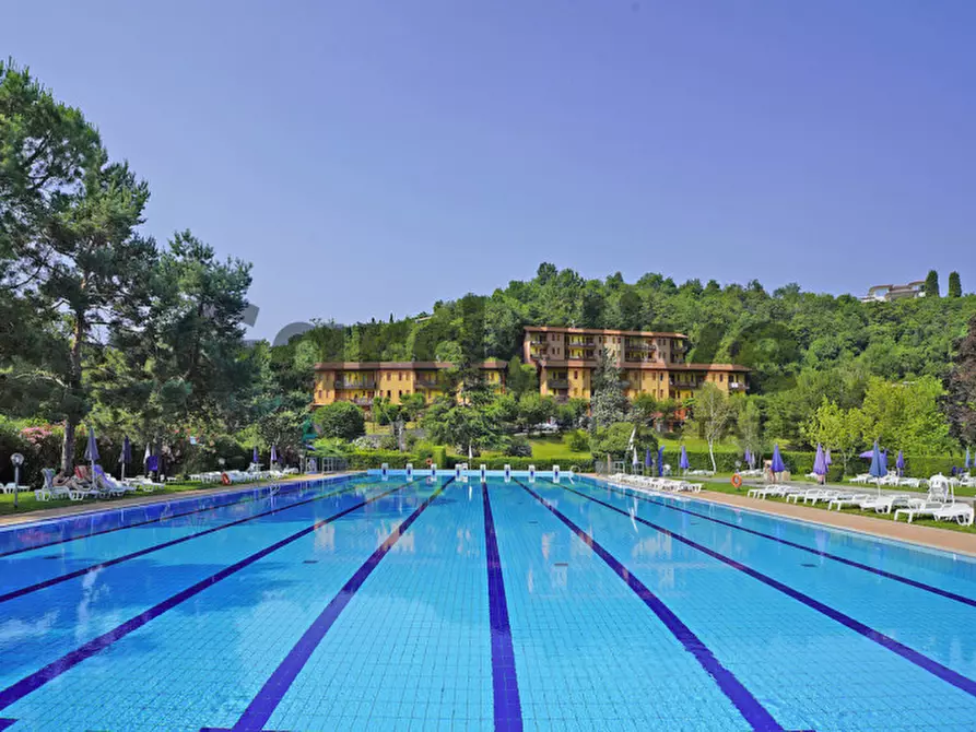 Immagine 28 di Appartamento in vendita  in Viale Catullo a Manerba Del Garda