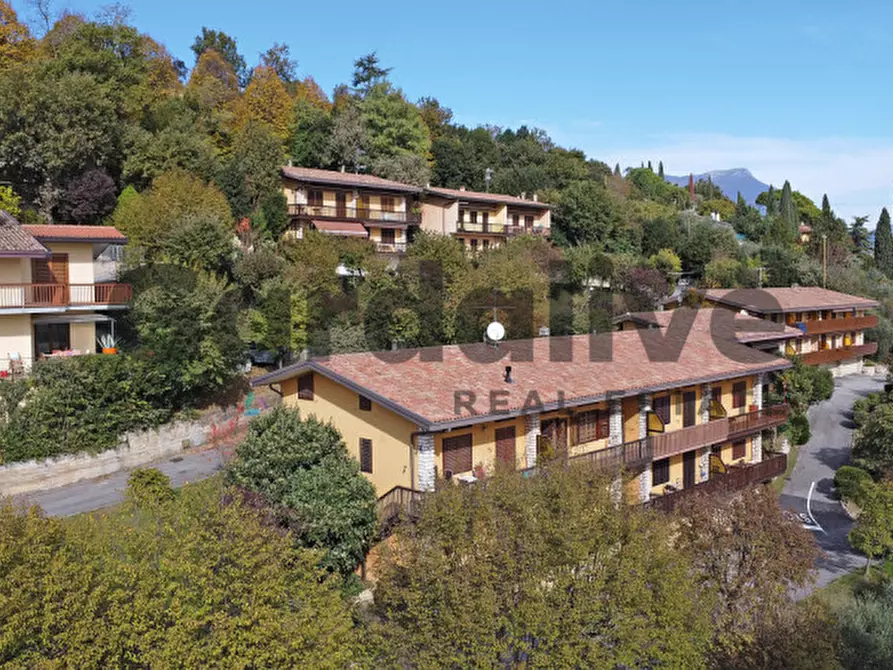 Immagine 30 di Appartamento in vendita  in Viale Catullo a Manerba Del Garda