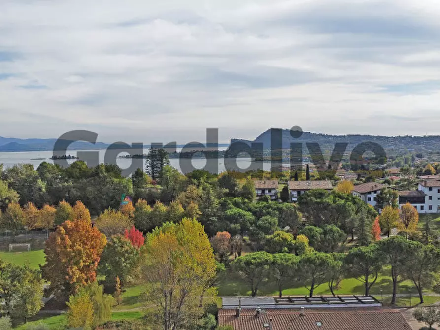 Immagine 32 di Appartamento in vendita  in Viale Catullo a Manerba Del Garda