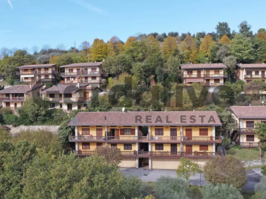 Immagine 33 di Appartamento in vendita  in Viale Catullo a Manerba Del Garda