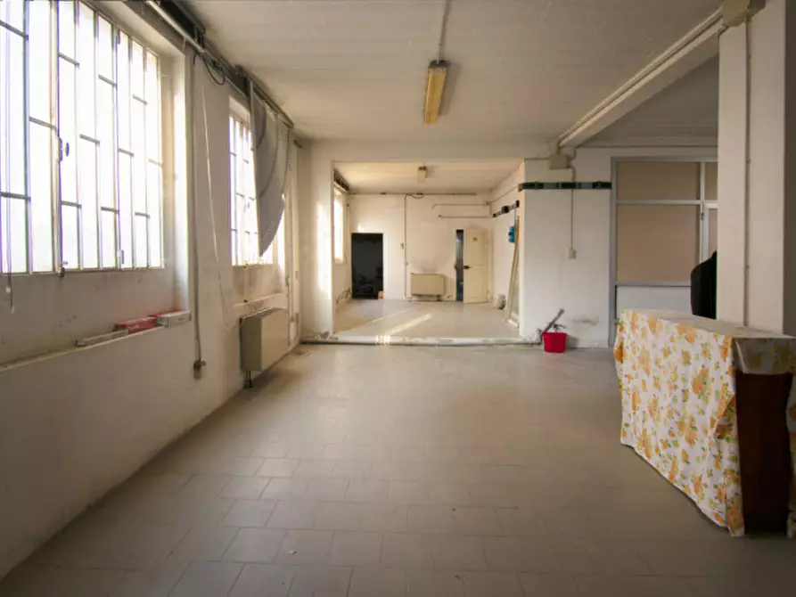 Immagine 2 di Laboratorio in affitto  in Via Emilia Ovest a Parma
