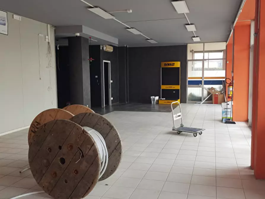 Immagine 4 di Capannone industriale in vendita  in via maggiore 34 a Ospedaletto Euganeo