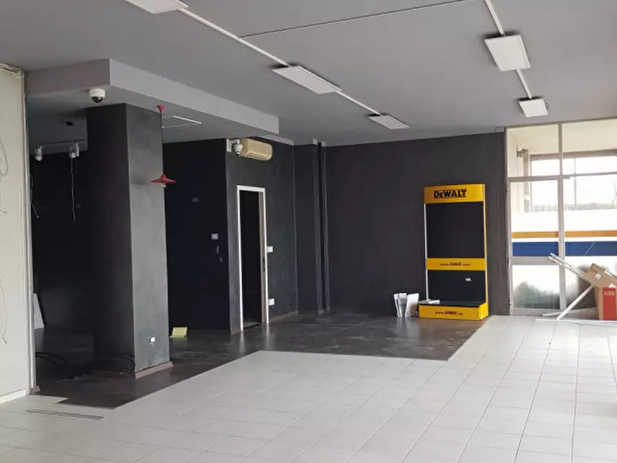 Immagine 6 di Capannone industriale in vendita  in via maggiore 34 a Ospedaletto Euganeo