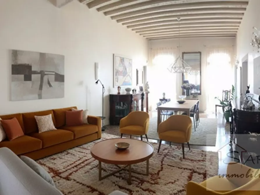 Immagine 1 di Appartamento in vendita  in Prato della Valle a Padova