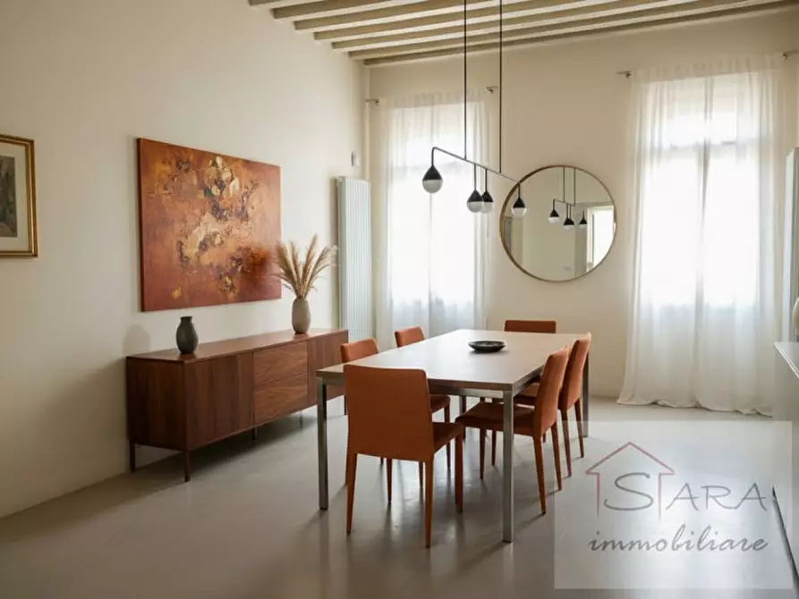 Immagine 2 di Appartamento in vendita  in Prato della Valle a Padova