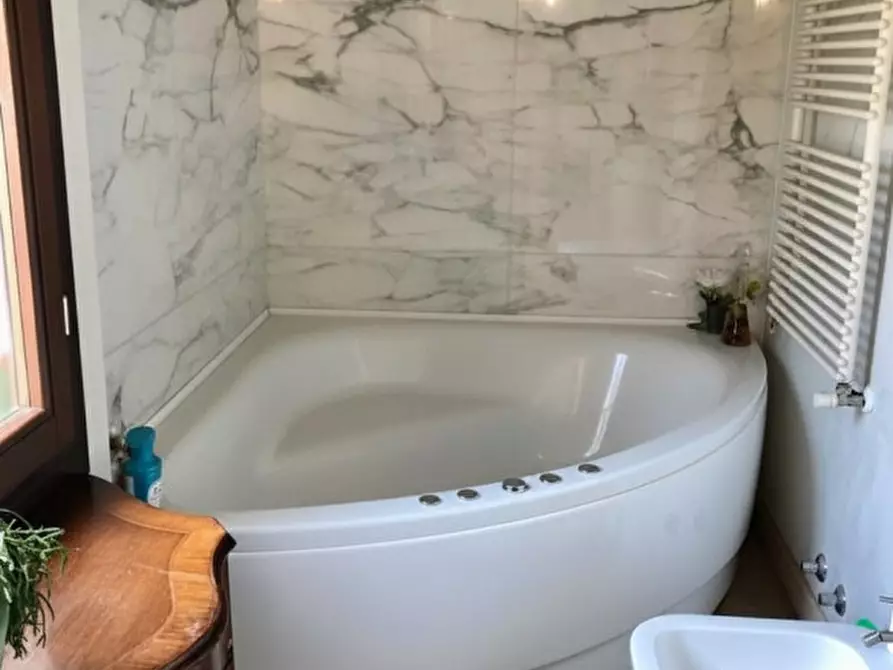 Immagine 10 di Appartamento in vendita  in Prato della Valle a Padova