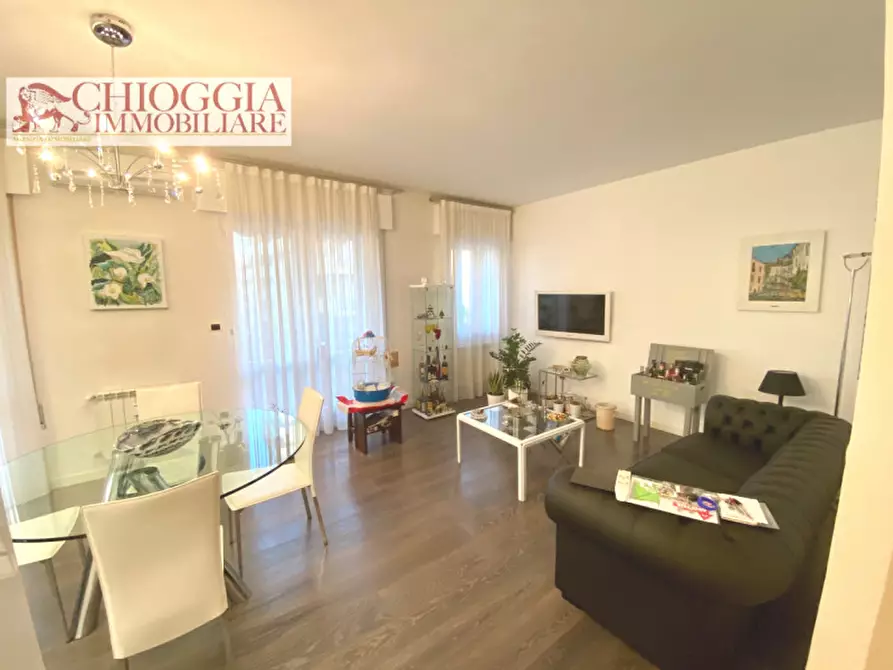 Immagine 1 di Appartamento in vendita  in Via Amerigo Vespucci a Chioggia