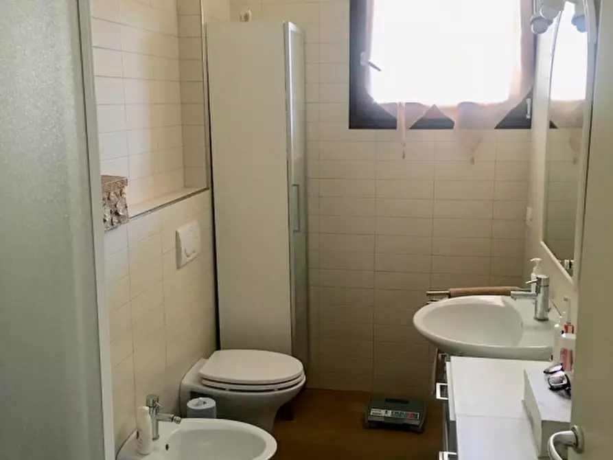 Immagine 4 di Appartamento in vendita  in VIA SORRIVOLI a Cesena