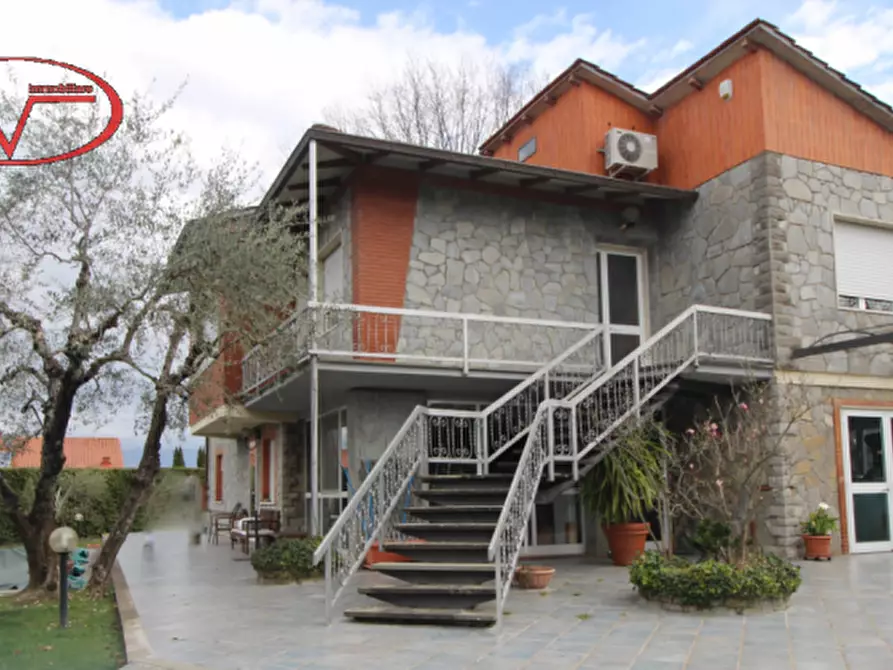 Immagine 6 di Villa in vendita  in via gori a Cavriglia