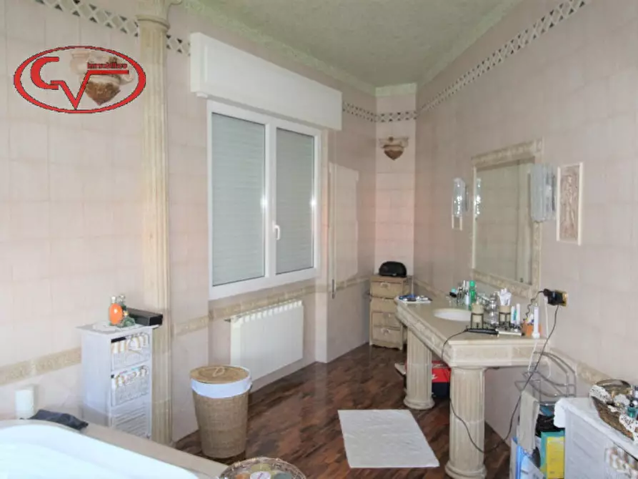 Immagine 15 di Villa in vendita  in via gori a Cavriglia