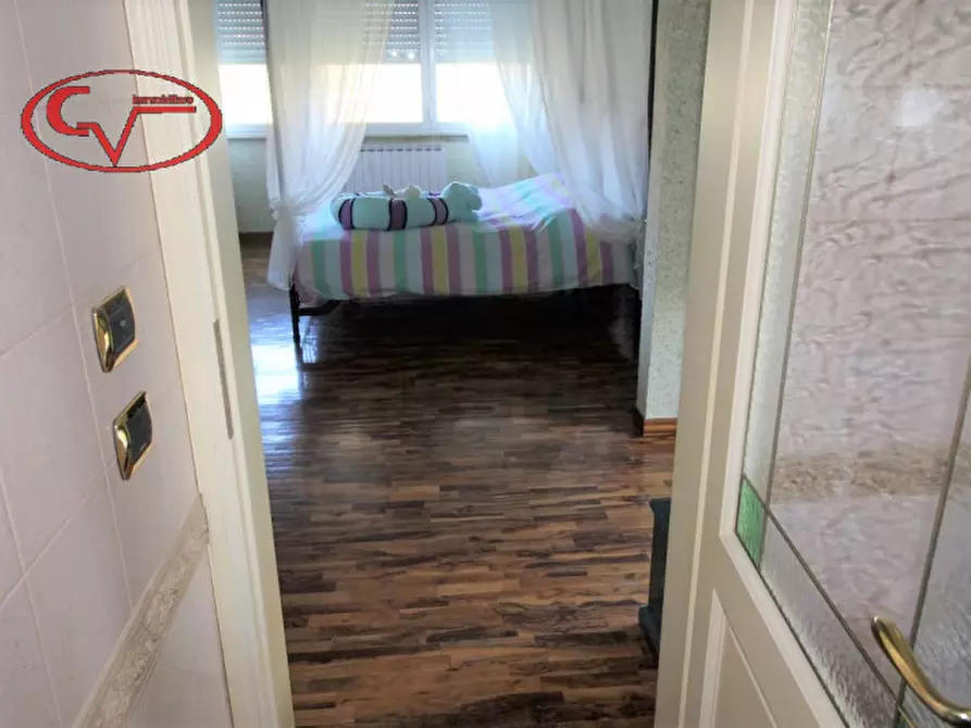 Immagine 17 di Villa in vendita  in via gori a Cavriglia