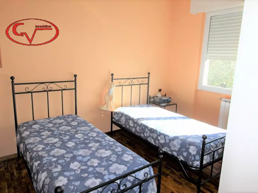 Immagine 24 di Villa in vendita  in via gori a Cavriglia