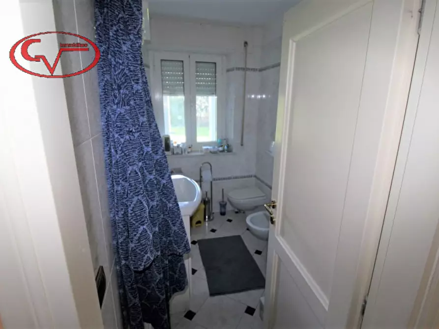 Immagine 31 di Villa in vendita  in via gori a Cavriglia