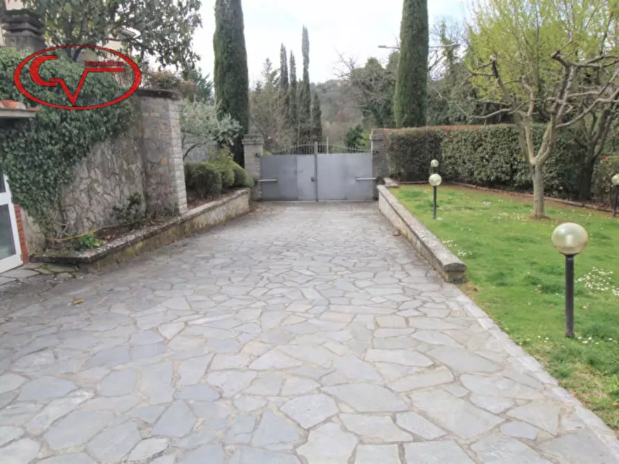 Immagine 40 di Villa in vendita  in via gori a Cavriglia