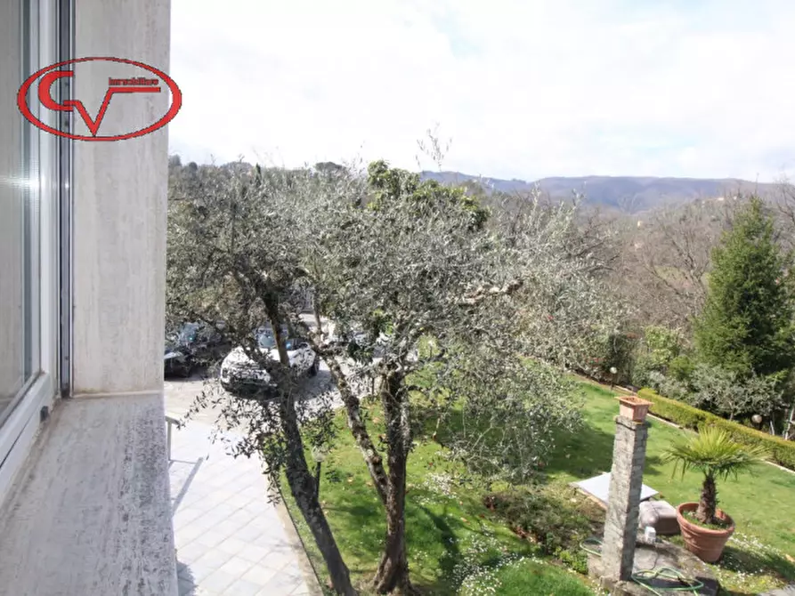 Immagine 71 di Villa in vendita  in via gori a Cavriglia