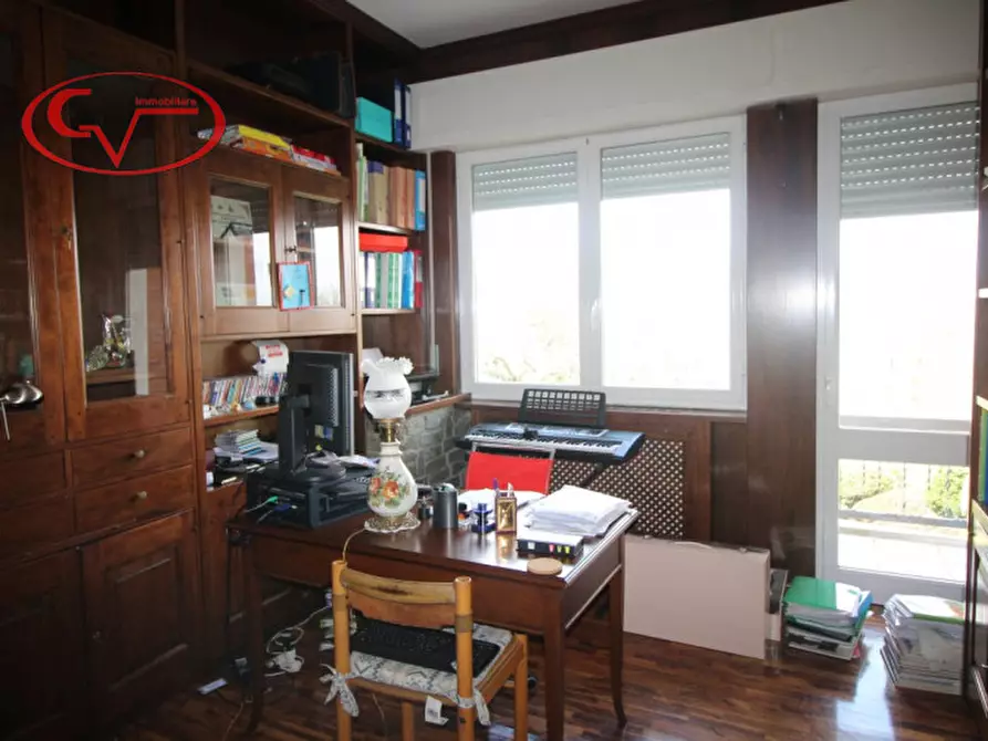 Immagine 75 di Villa in vendita  in via gori a Cavriglia