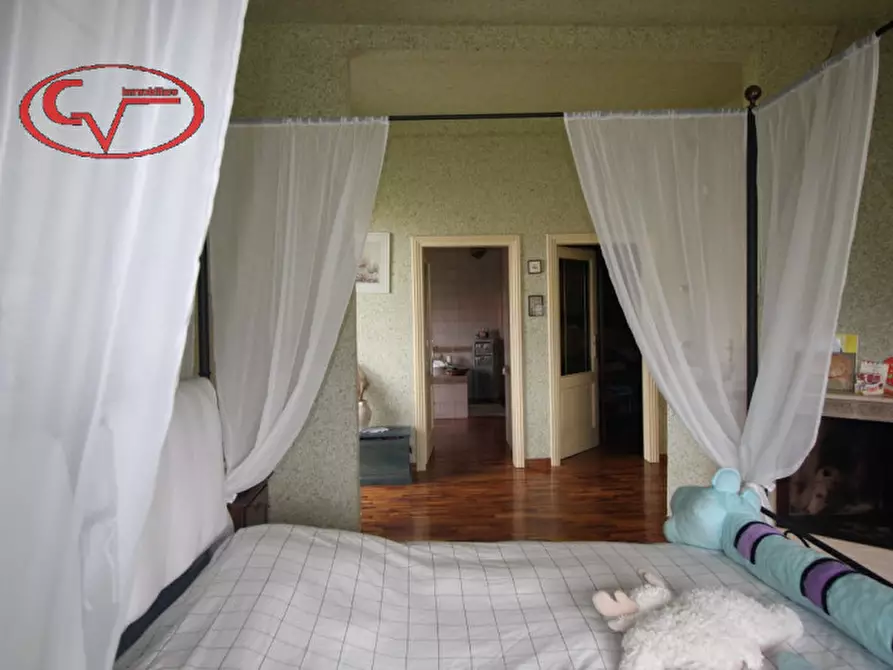 Immagine 78 di Villa in vendita  in via gori a Cavriglia